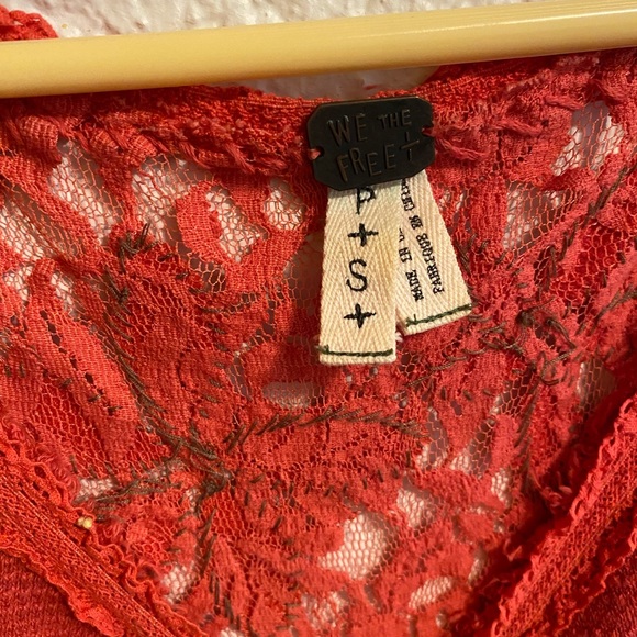 We the Free People Lace Back V Neck Burnt Pink Stretchy Ribbed Top Ruffle edge - Picture 4 of 9